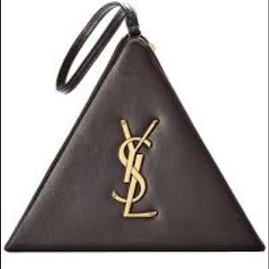 Women's Black Pyramid Clutch

New with tag